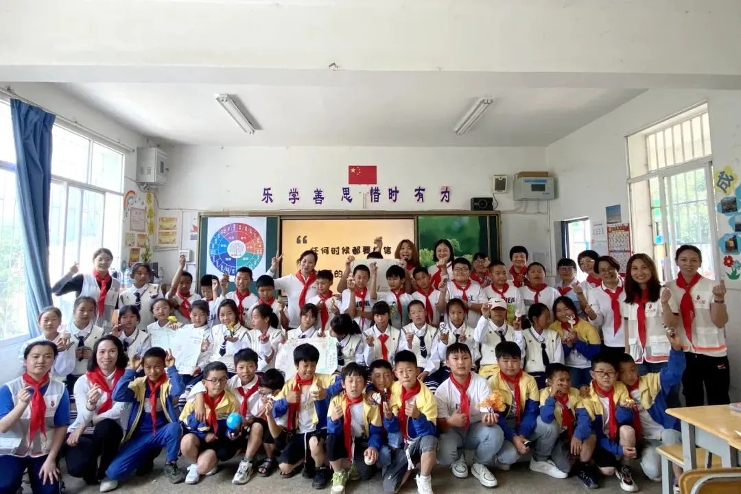 用心前行，，，，，筑梦远航 | 雪莱特但愿幼学云南助学活动